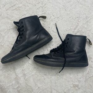 Dr. Martens Sharitan Boots
